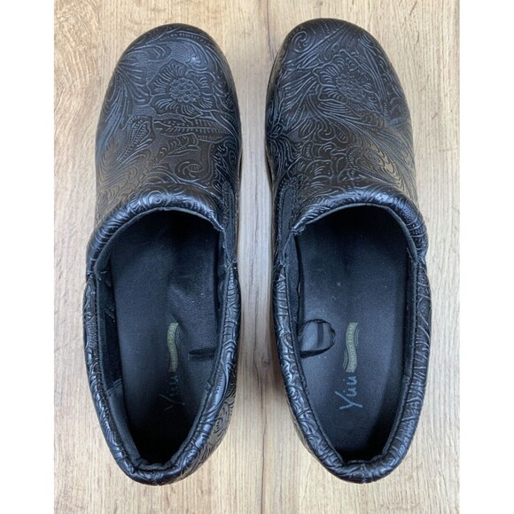 Yuu Bathanee Clog Shoes Women's Size 8.5 M Black Embossed Flower Slip On Nurse - Picture 12 of 16